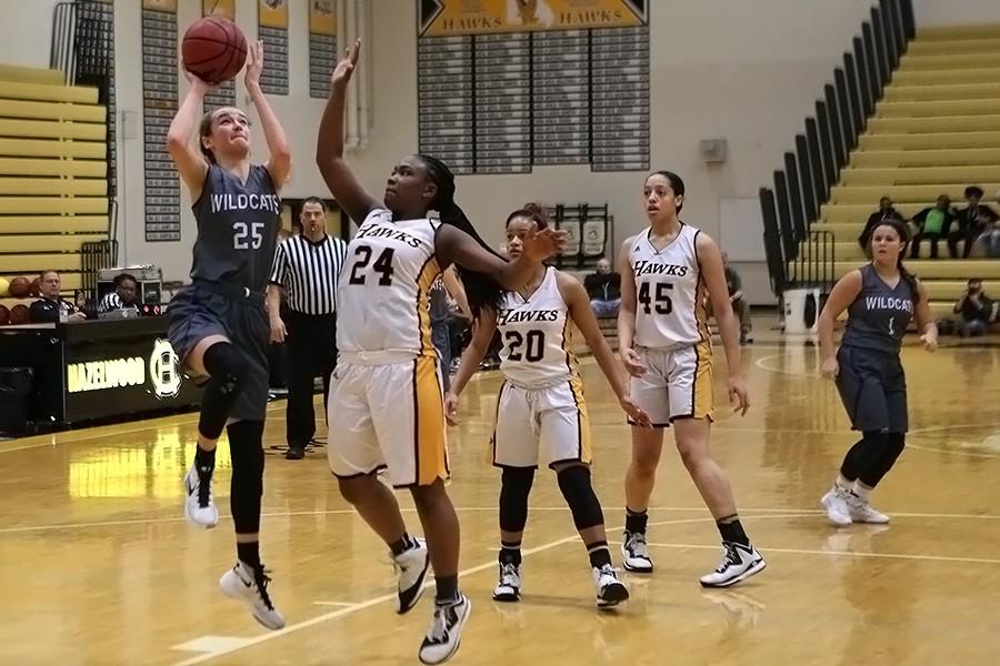Cats lose tough game to Hazelwood Central