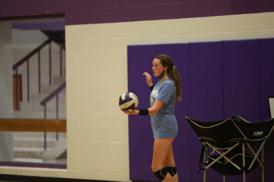 The Eureka girls volleyball team practices Wednesday, Sept. 2.