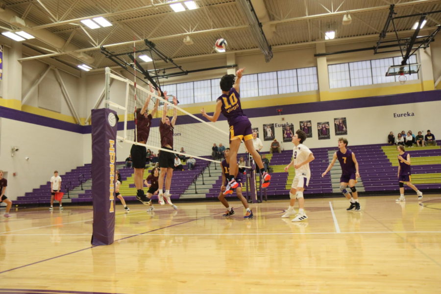 Season starts with high expectations for varsity boys volleyball